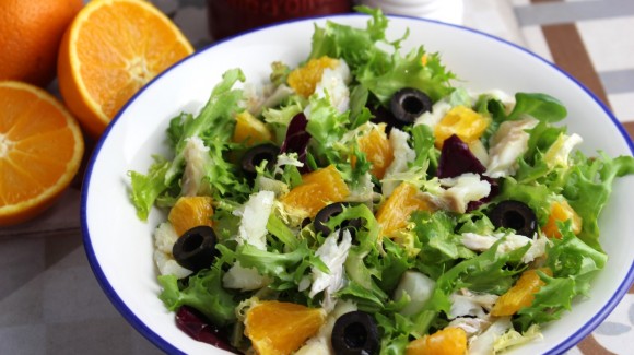 Ensalada de escarola, naranja y bacalao