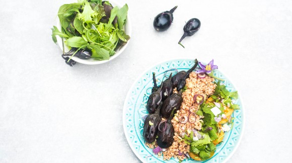 Ensalada libanesa de bulgur y berenjenas