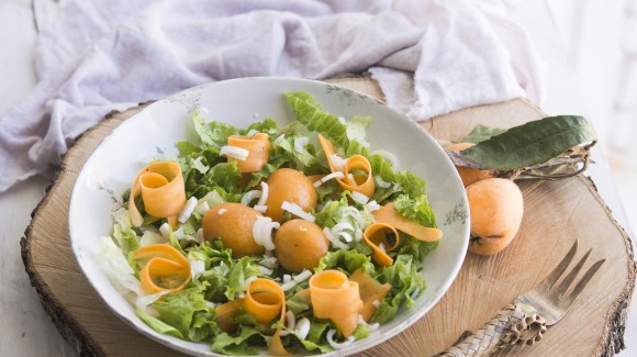 Ensalada de zanahorias y nísperos Ensalada de zanahorias y nísperos