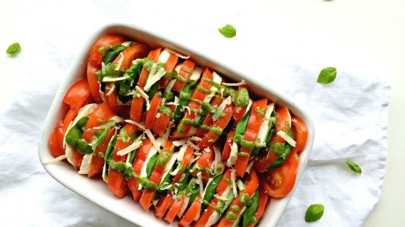 Salat Caprese mit Pesto