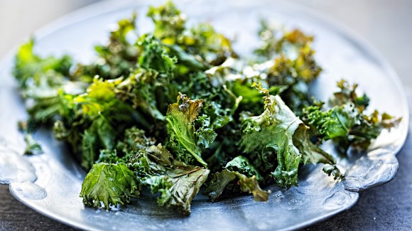 Crispy kale chips, oven baked