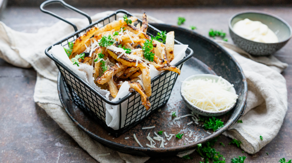 Groentefriet van koolrabi met truffelmayonaise