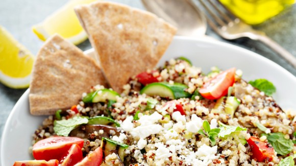Salade de lentilles à la tomate et l'oignon rouge