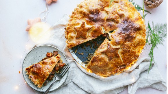 Pompoentaart met rode ui en pistachepesto Pompoentaart met rode ui en pistachepesto