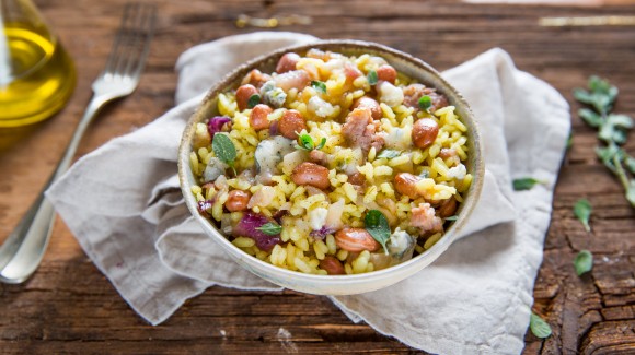 Rice salad with borlotti beans, gorgonzola and luganega sausage Rice salad with borlotti beans, gorgonzola and luganega sausage