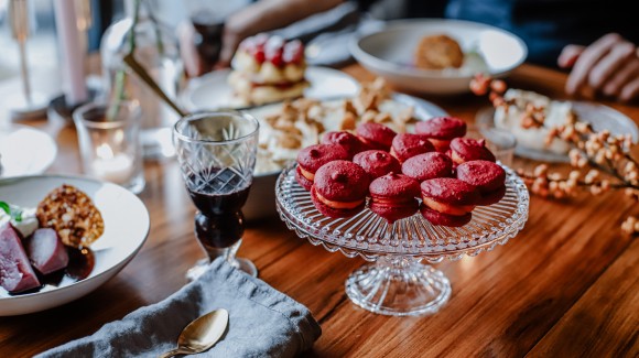 Macaron de chocolate con pimiento dulce