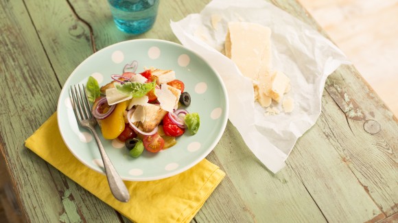 Panzanella: Toskanischer Tomaten-Brotsalat