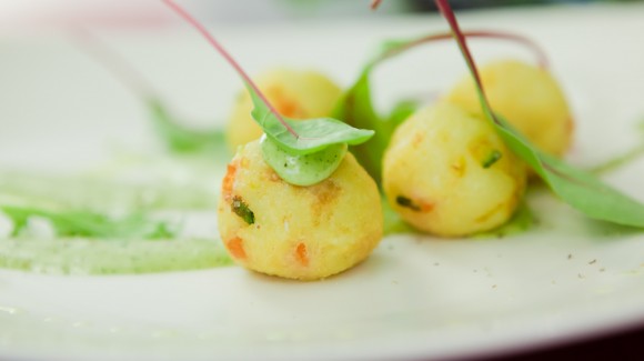 Finger di crocchette di cous cous e lattughe orientali