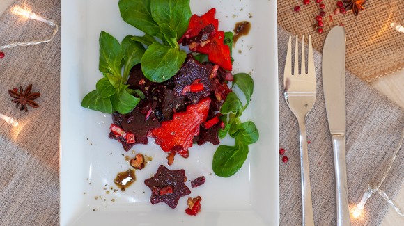 Rote Bete mit Feldsalat und Möhren 