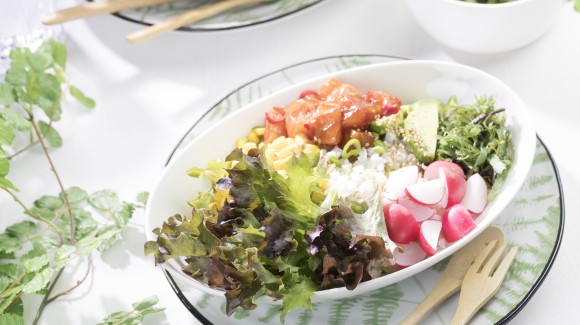 Poké Bowl – Hawaiianischer Salat mit Lachs