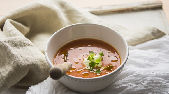 Sopa de tomates cherry confitados 