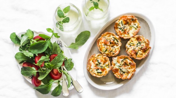 Spinach and salmon quiche