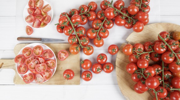 Ensalada de tomate relleno