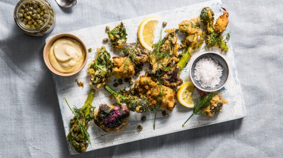 Tempura de verduras japonesa