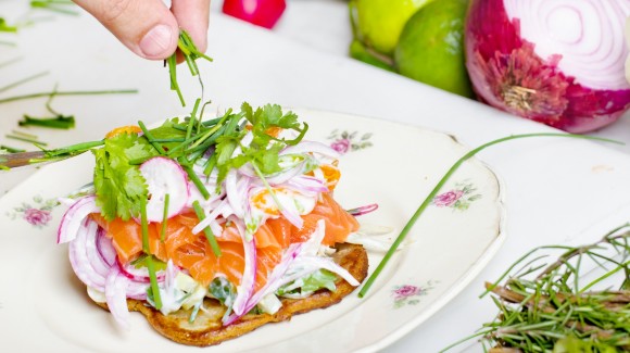 Waffle with salmon, avocado and red onion salad Waffle with salmon, avocado and red onion salad