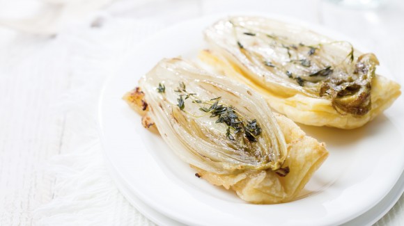 Kleine Tarte Tatins mit Chicorée