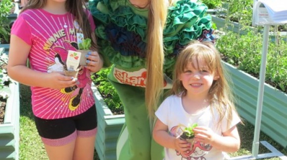 Perth show-goers treated to fresh salads - Western Australia