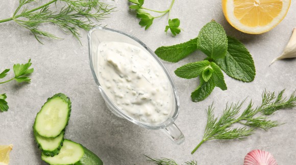 Irresistible Middle Eastern yoghurt sauce