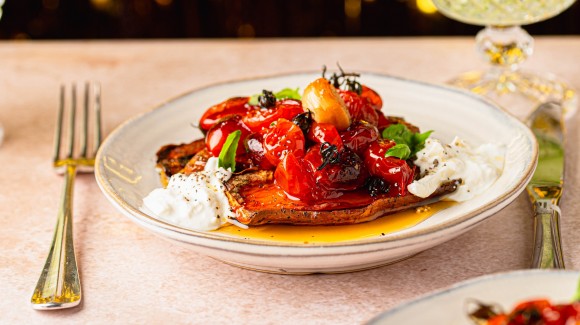 Sweet potato chips with burrata and grilled tomatoes